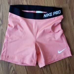 Nike Pro